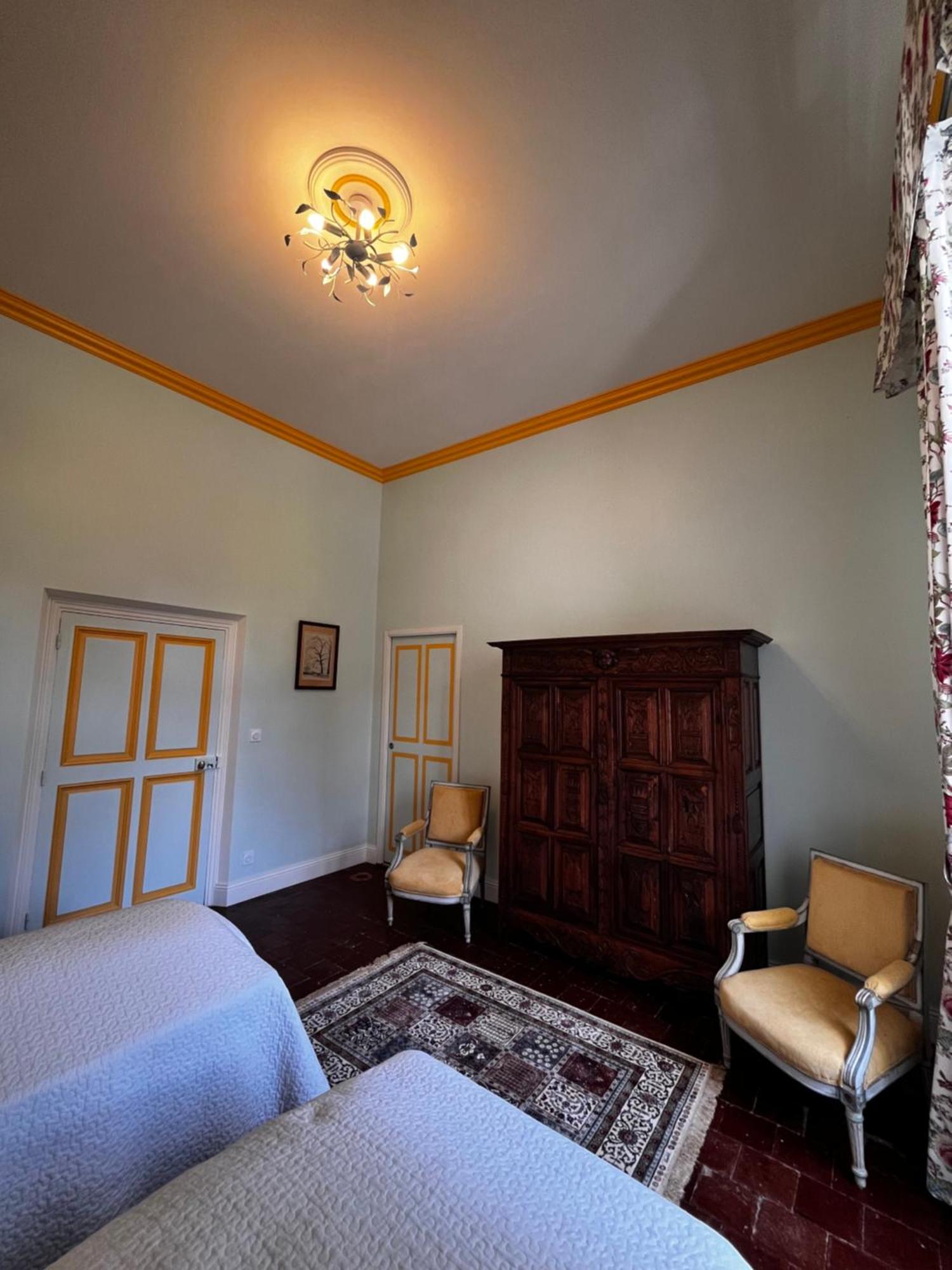 Chateau De Rousson Екстериор снимка